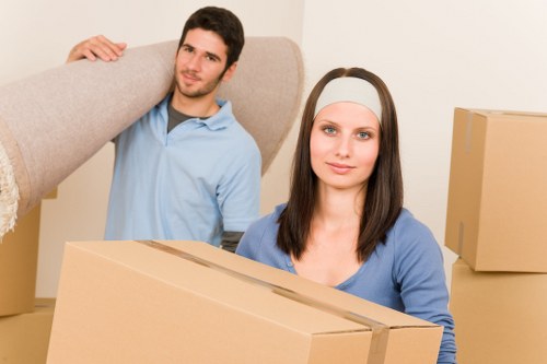Efficient moving truck service for households and businesses in Harringay